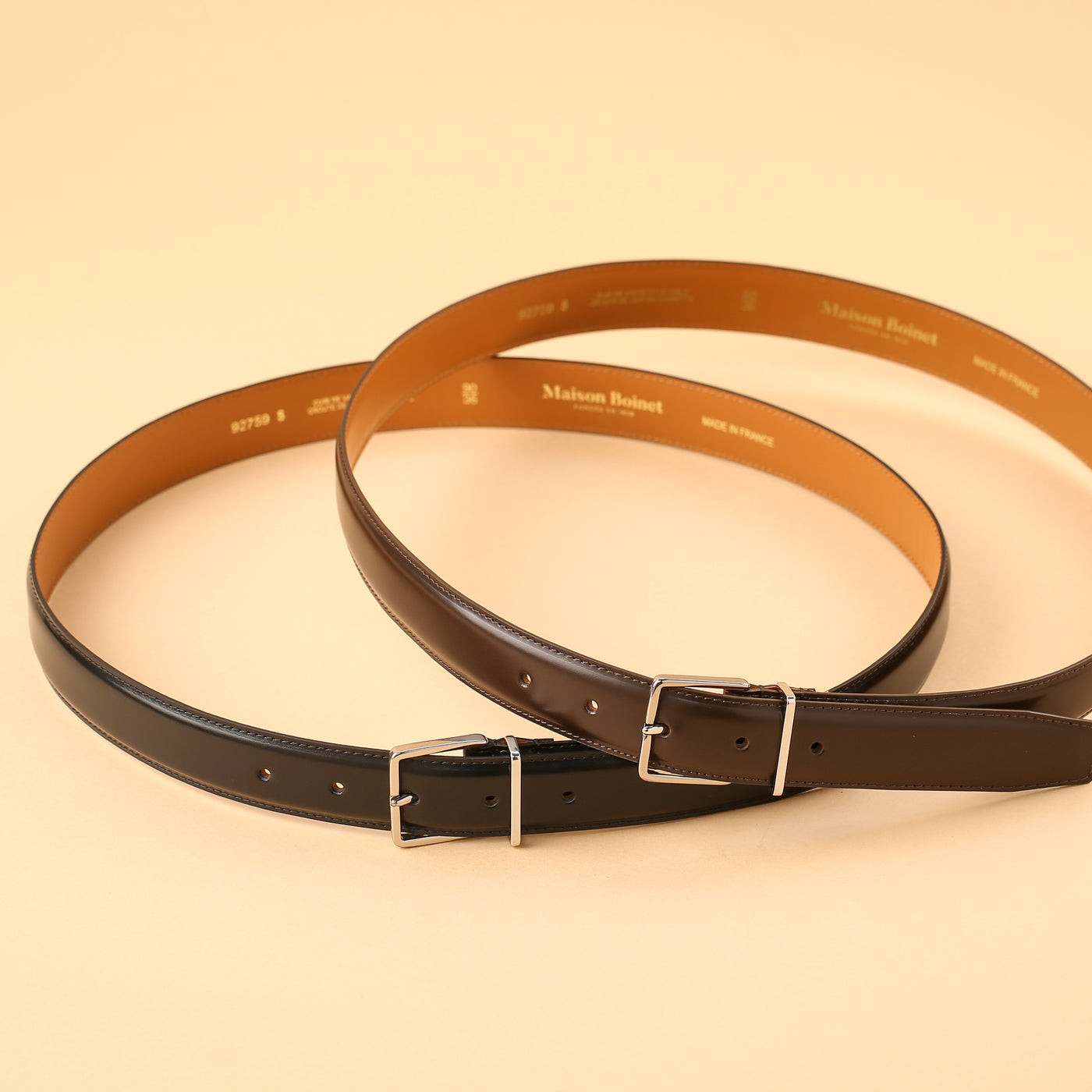 30mm, parfois 35mm : la largeur qui convient au costume